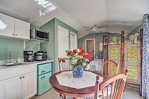 Vibrant Sarasota Studio < 1 Mile From the Beach!