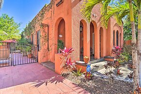 Vibrant Sarasota Studio < 1 Mile From the Beach!