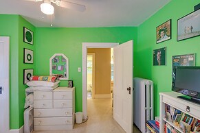 Historic Home w/ Sunroom - 5 Mi to Lambeau Field!