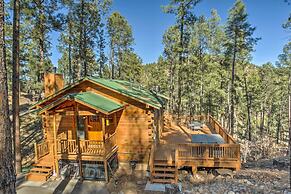 Secluded 'the Lincoln Cabin' w/ Hot Tub & 3 Decks!