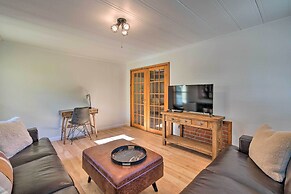 Wine Country Escape w/ Hot Tub in River Pines!