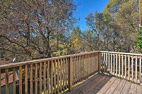 Wine Country Escape w/ Hot Tub in River Pines!