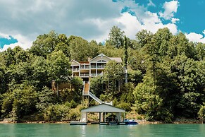 Waterfront Home on Norris Lake w/ Boat Slip!