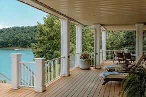 Waterfront Home on Norris Lake w/ Boat Slip!
