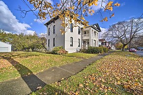 Historic Family Home 2 Mi to Lake Erie & Zoo!