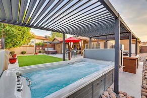 Modern Scottsdale Home w/ Fenced Hot Tub & Bbq!