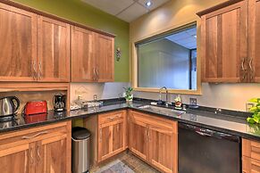 Idyllic Dtwn Anchorage Condo w/ Fireplace!