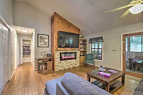 17-seat Theater, Hot Tub & Game Room: Ideal Home!