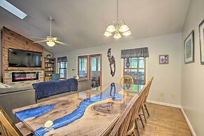 17-seat Theater, Hot Tub & Game Room: Ideal Home!