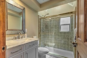 Game Room & Deck: Oso Cozy Cabin in Arnold!