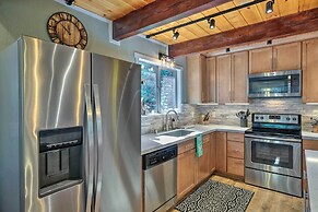 Game Room & Deck: Oso Cozy Cabin in Arnold!