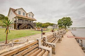 Lake Granbury Fishing Escape w/ Dock & Kayaks!