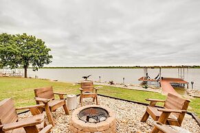 Lake Granbury Fishing Escape w/ Dock & Kayaks!