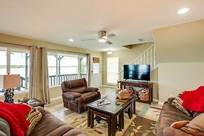 Lake Granbury Fishing Escape w/ Dock & Kayaks!