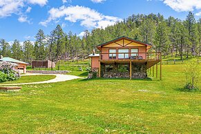 Wyoming Nature Retreat: 19 Mi To Devils Tower