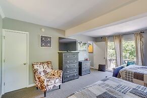 Private Dock & Resort Access: Margaritaville Cabin