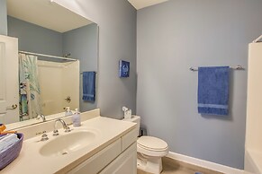 Updated Condo: Access to Golf & Beaches