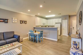 Updated Condo: Access to Golf & Beaches