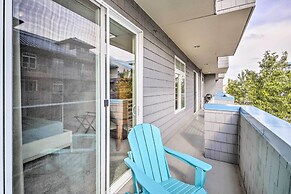 Grand Haven Condo w/ Patio < 1 Mi to Downtown