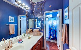 Pool, Fire Pit & Grill: Chandler Oasis!