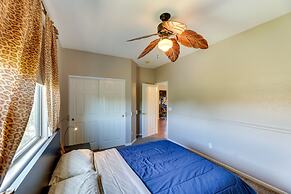 Pool, Fire Pit & Grill: Chandler Oasis!