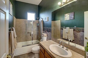 Pool, Fire Pit & Grill: Chandler Oasis!