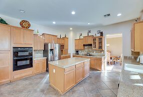 Pool, Fire Pit & Grill: Chandler Oasis!