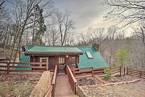 Relaxing Retreat w/ Private Dock on Claytor Lake!