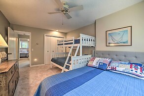 Harbor Springs Condo w/ Fireplace Near Skiing!