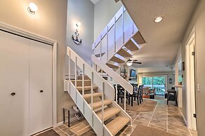 Harbor Springs Condo w/ Fireplace Near Skiing!