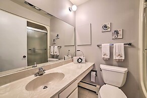 Harbor Springs Condo w/ Fireplace Near Skiing!