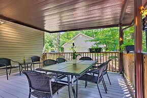 Beech Mountain Home w/ Covered Deck, Near Skiing!