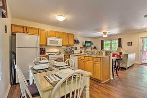 Beech Mountain Home w/ Covered Deck, Near Skiing!