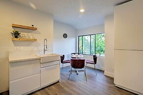 Family Retreat - Private Tennis Court & Game Room