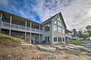 Lakefront Retreat on 18 Acres w/ Hot Tub!