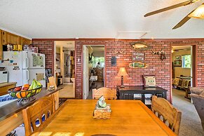 Cozy Waterfront Cottage w/ Deck on White River!