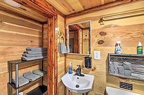 'the Gosling' Studio Cabin w/ River Access!