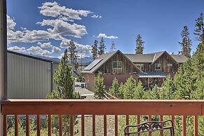 Townhome w/ Club Access on Shuttle Stop