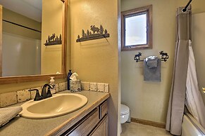 Townhome w/ Club Access on Shuttle Stop