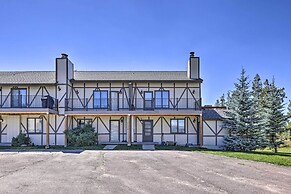 Townhome w/ Club Access on Shuttle Stop