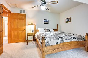 Custom-built Clarklake Cabin: Sauna & Cold Plunge!
