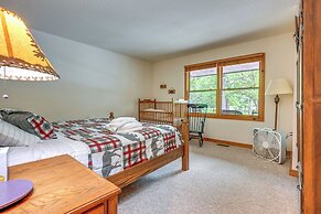 Custom-built Clarklake Cabin: Sauna & Cold Plunge!