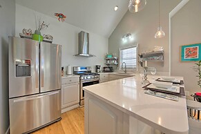 Seaside Cottage w/ Private Pier - 3 Miles to Beach