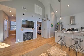 Seaside Cottage w/ Private Pier - 3 Miles to Beach
