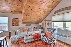 Cheery Pet-friendly Studio w/ Shared Fire Pit