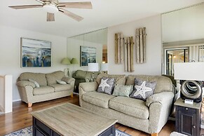 Community Pool: Lakefront Osage Beach Condo!