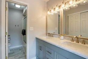 Community Pool: Lakefront Osage Beach Condo!