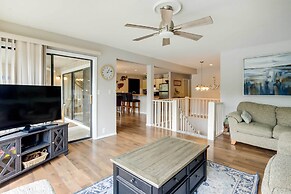 Community Pool: Lakefront Osage Beach Condo!