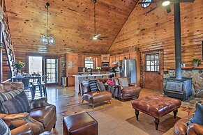 Luxury Pearcy Cabin w/ 5 Private Acres + Hot Tub!