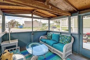 Deck & Indian River Bay Views: Coastal Cottage